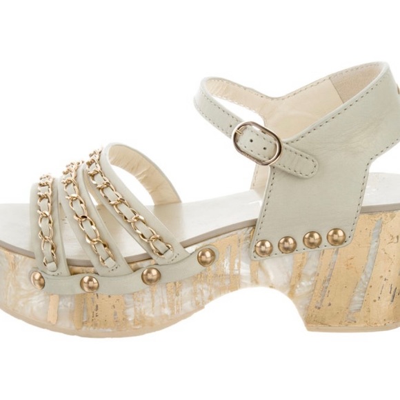 CHANEL SHOES - Picture 5 of 6